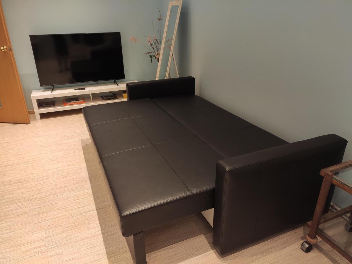 Spacious & Cozy Apartment With Forest View Zapyskis Exterior photo